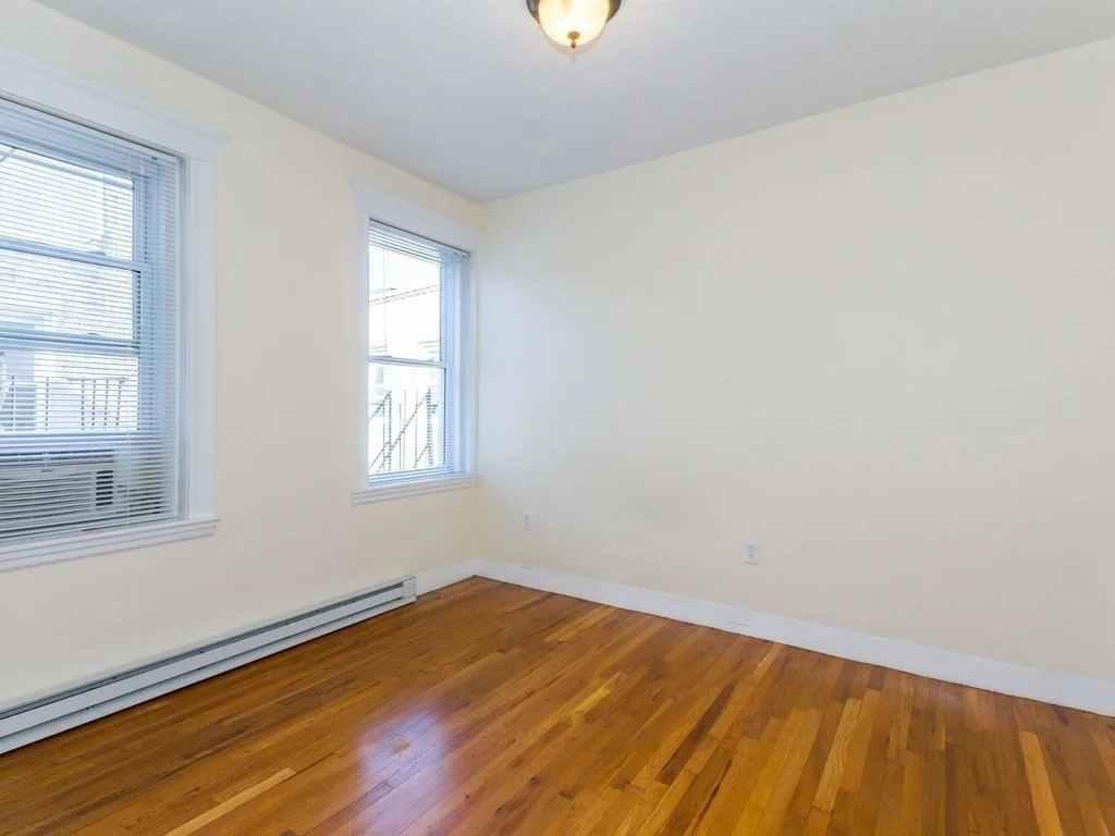 85 Park Dr, Fenway
