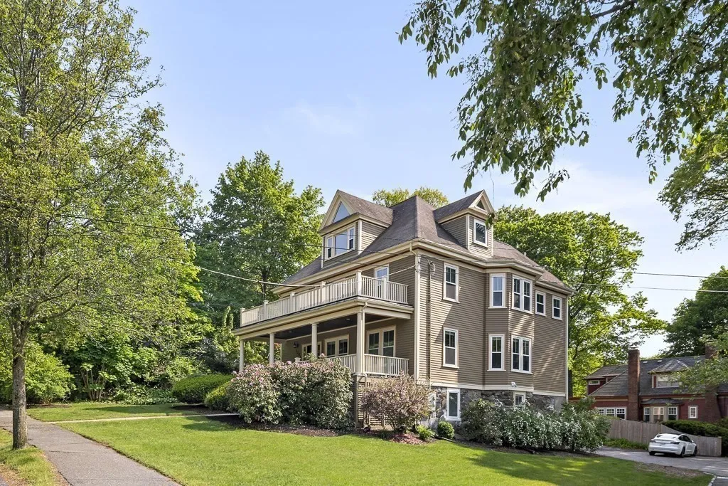 1281 Walnut St, Newton