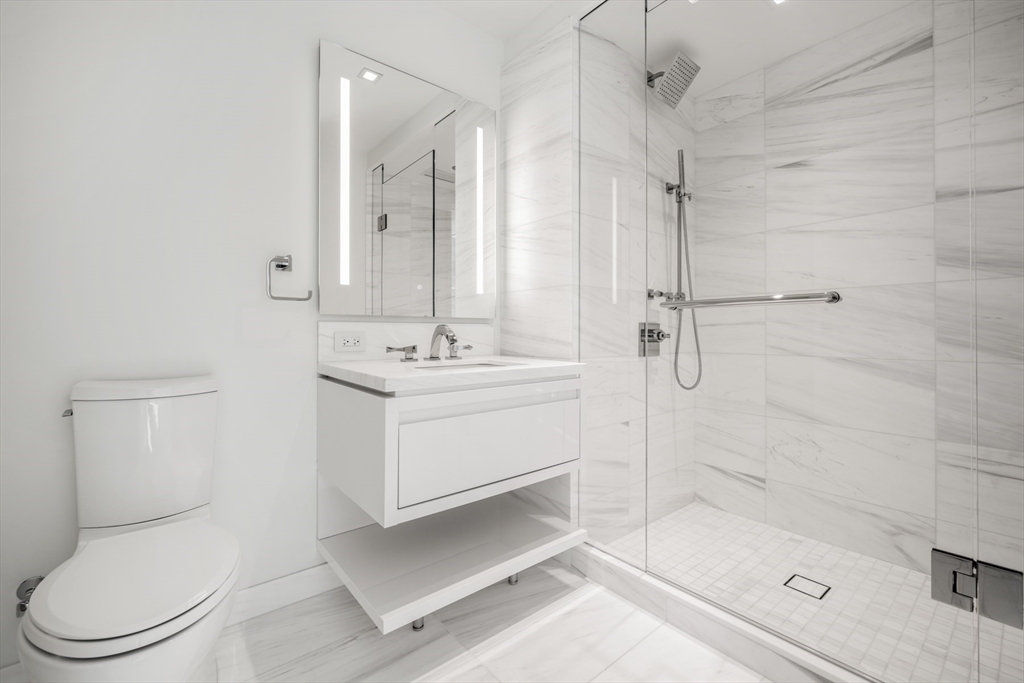 150 Seaport Blvd, Seaport District