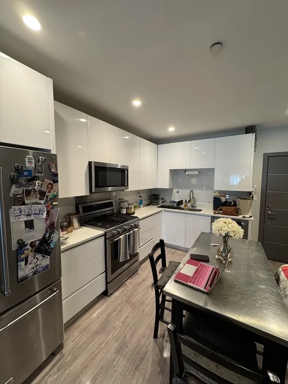 145 Newbury Ave, Quincy