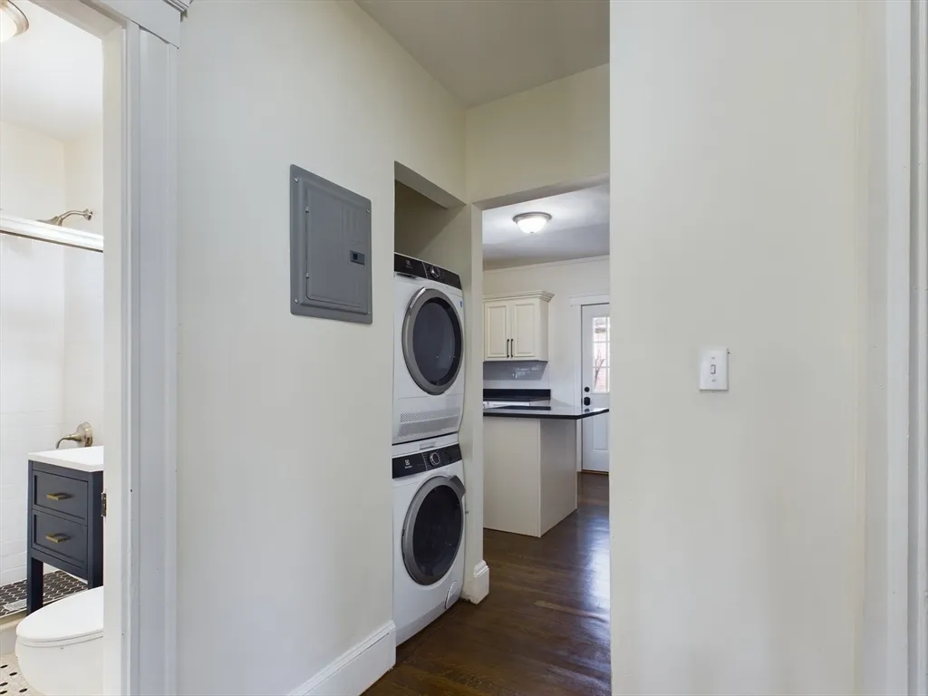 160 Williams St, Jamaica Plain