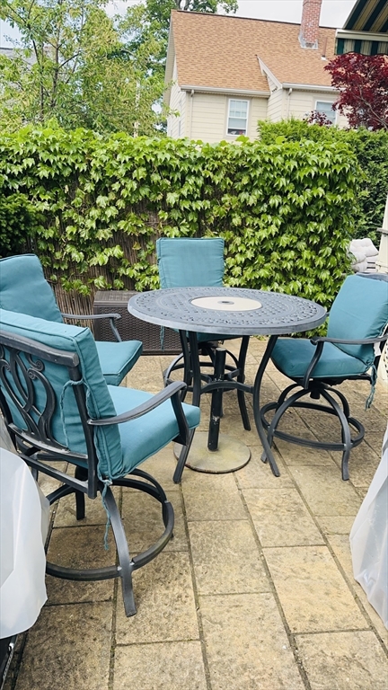 48 Trapelo, Brighton