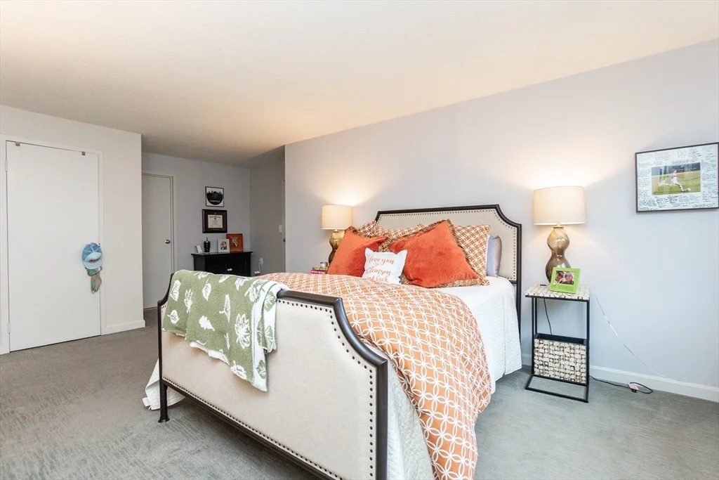 66 Winchester St, Coolidge Corner
