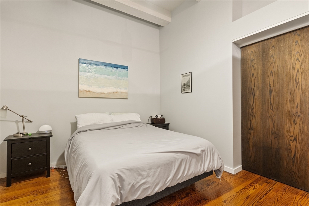 88 Kingston St, Downtown