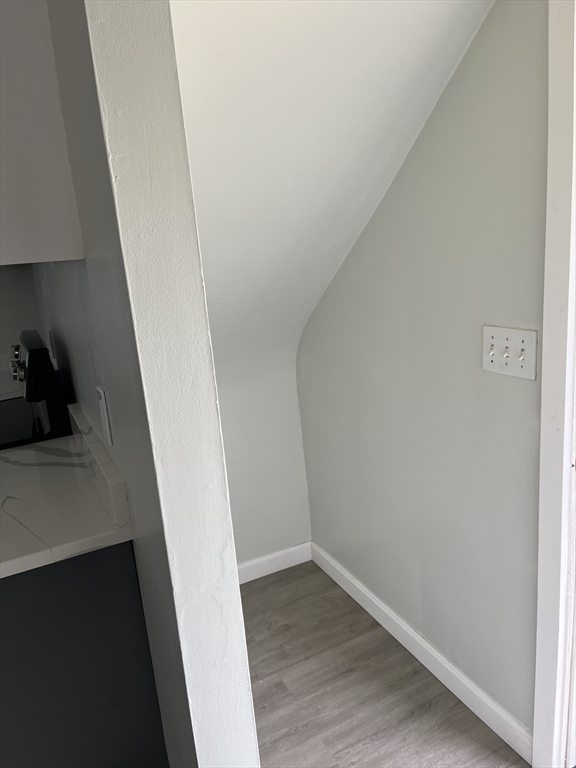 178 Springvale Av, Everett