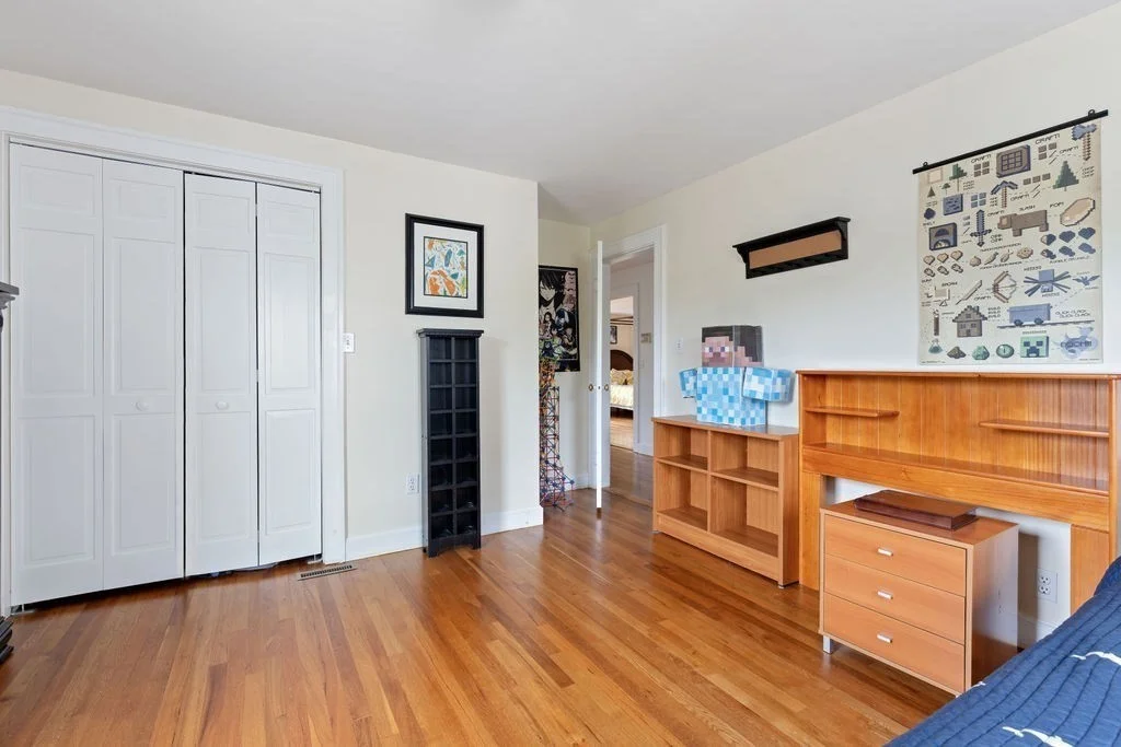 542 Commonwealth Ave, Newton