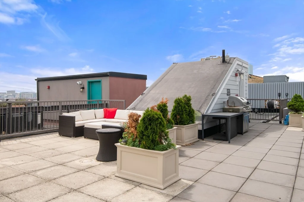 150 Dorchester Ave, South Boston