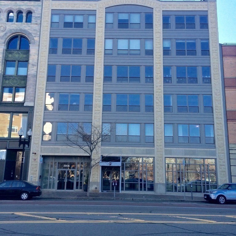 1166 Washington St, South End