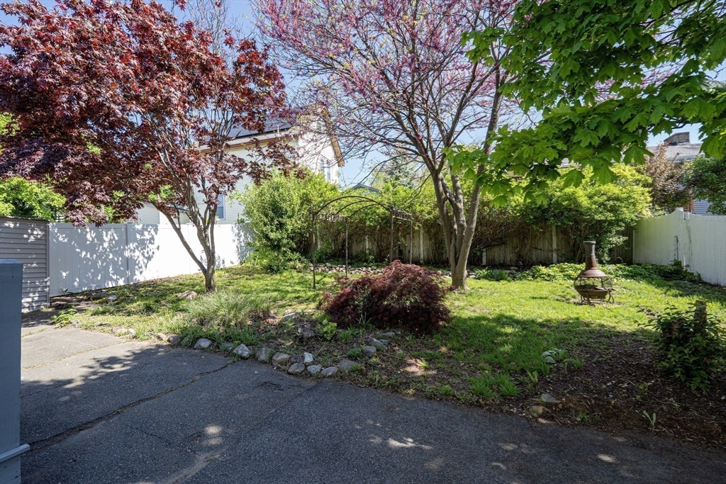 80 Shirley St, Winthrop