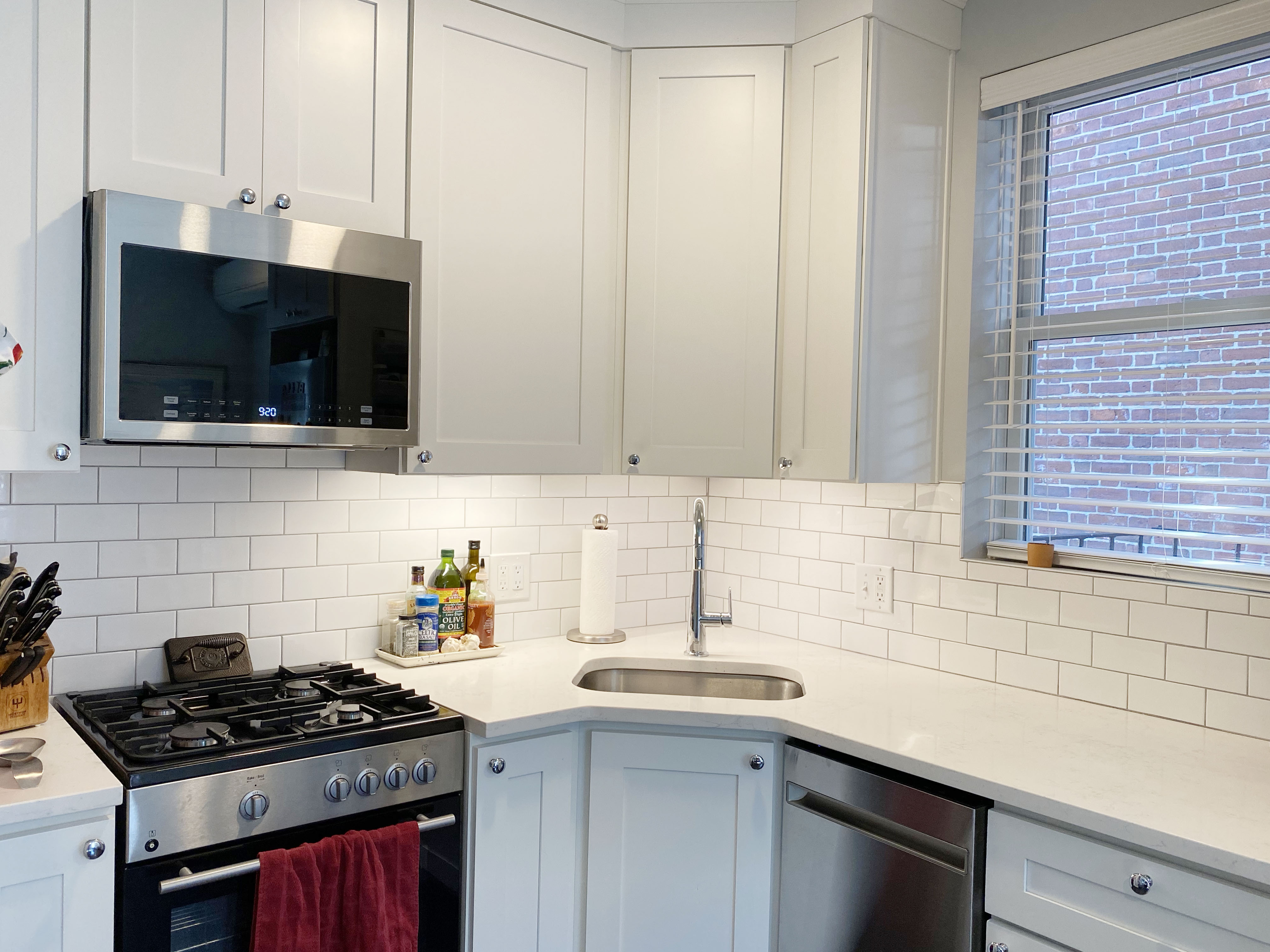 2 bed, 2 bath apartment for rent at 1 Chelsea Ter Unit 2, East Boston — photo 3 of 18