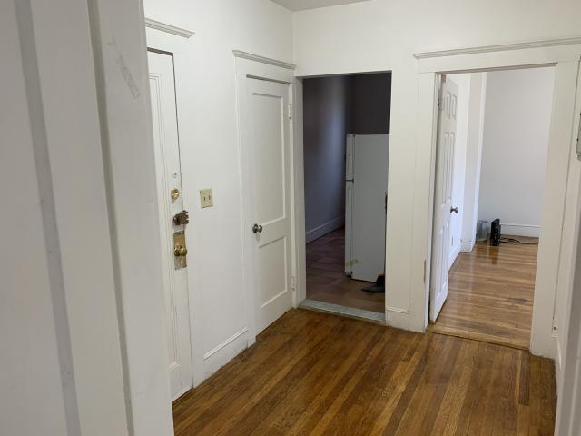 1 bed, 1 bath apartment for rent at 15 Scottfield Rd Unit 8, Allston — photo 4 of 5