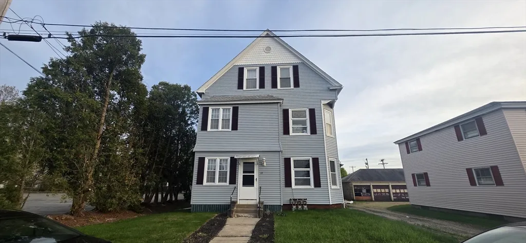 12 Francis, Worcester