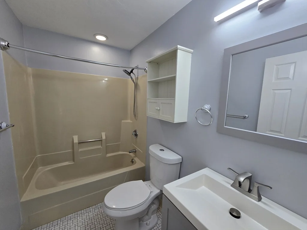 230 Willard St, Quincy