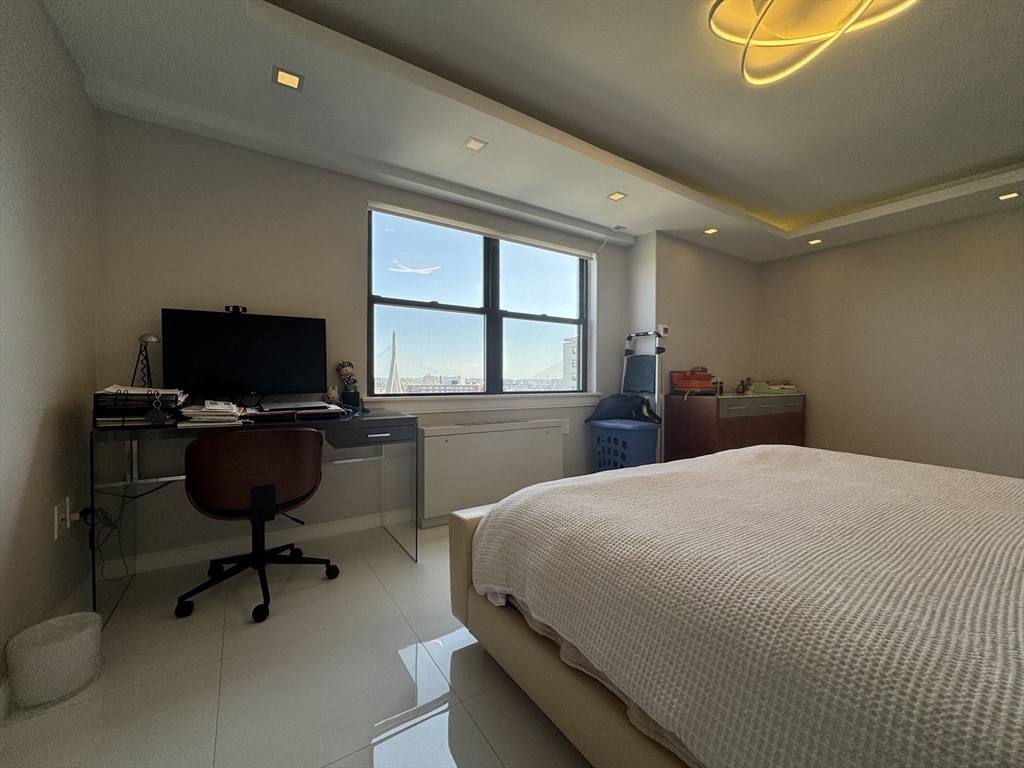 8 Whittier Pl, West End