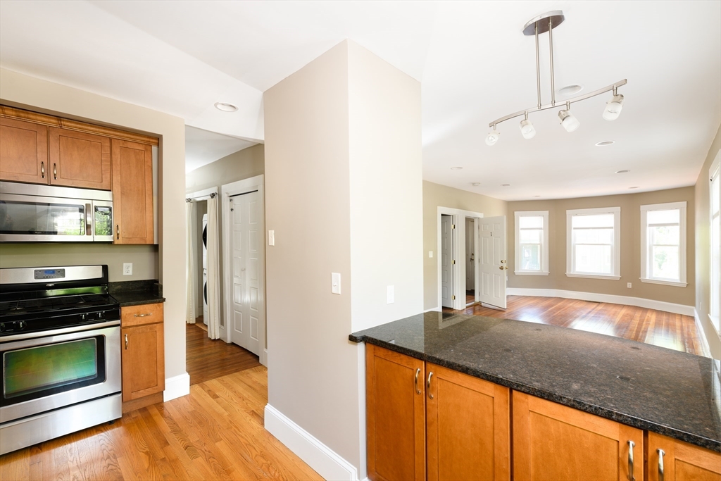 254 Upland Rd, Avon Hill