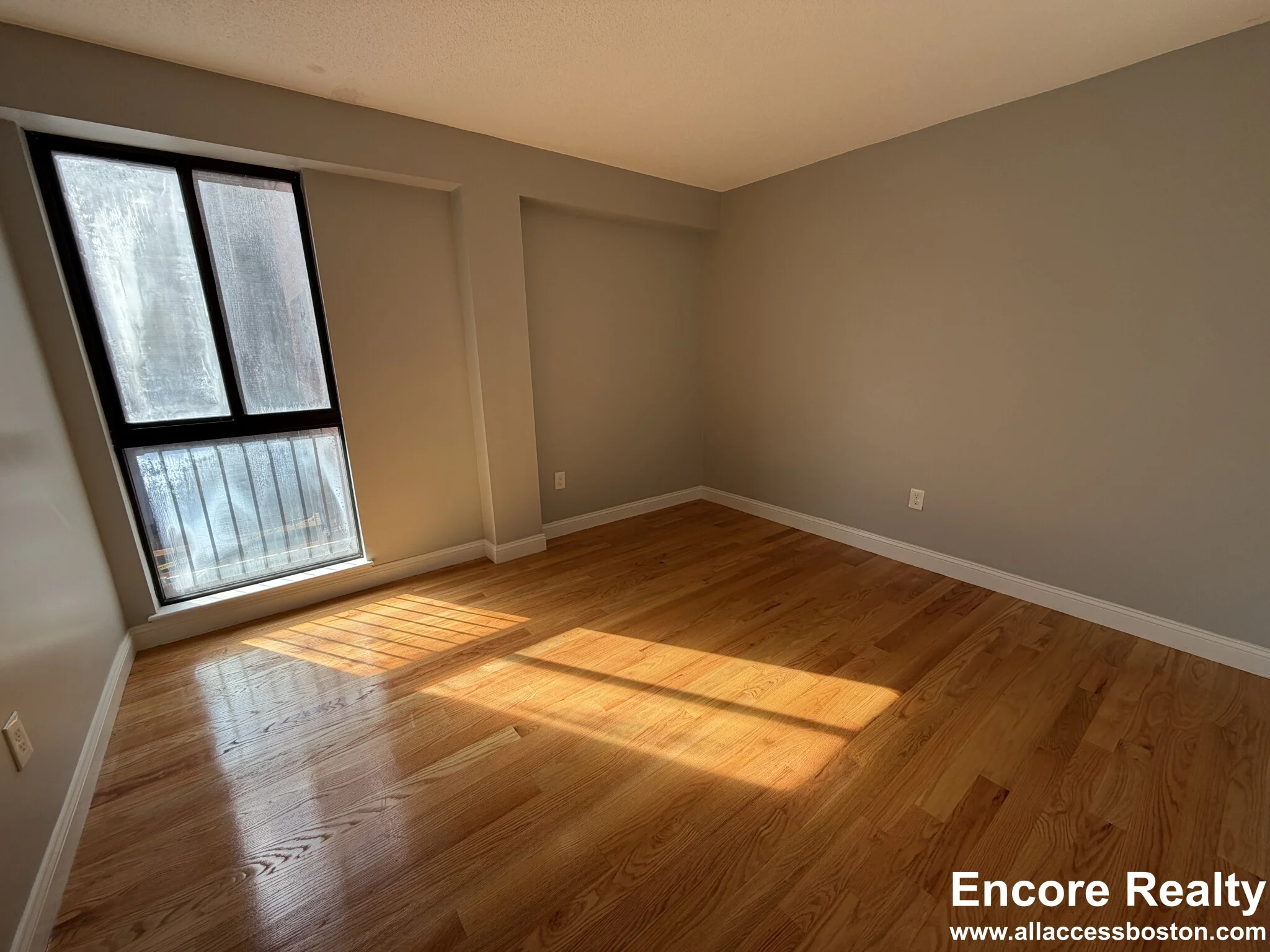 1850 Beacon St, Brookline