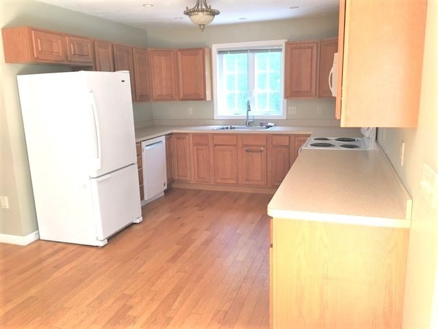 7 George Howard Rd, Hubbardston