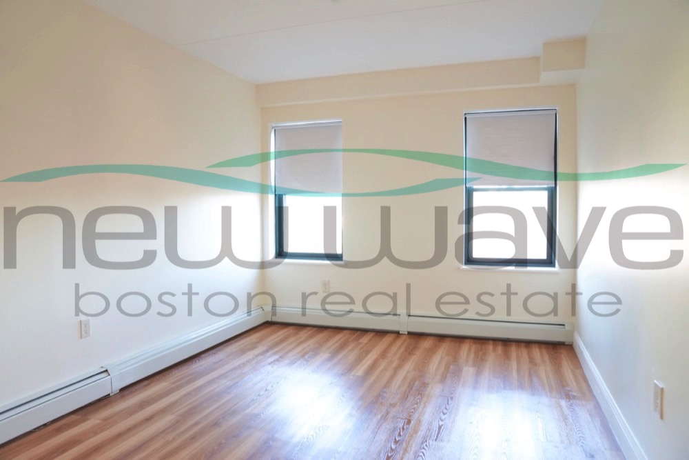 400 Massachusetts Ave, South End