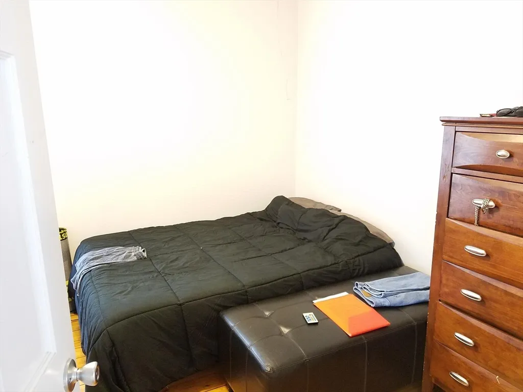 100 Flint, East Somerville