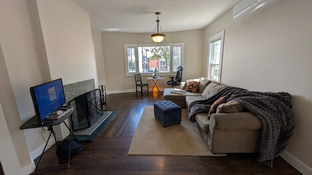 74 Sydney, Dorchester