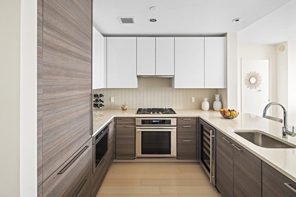 1 Franklin St, Downtown