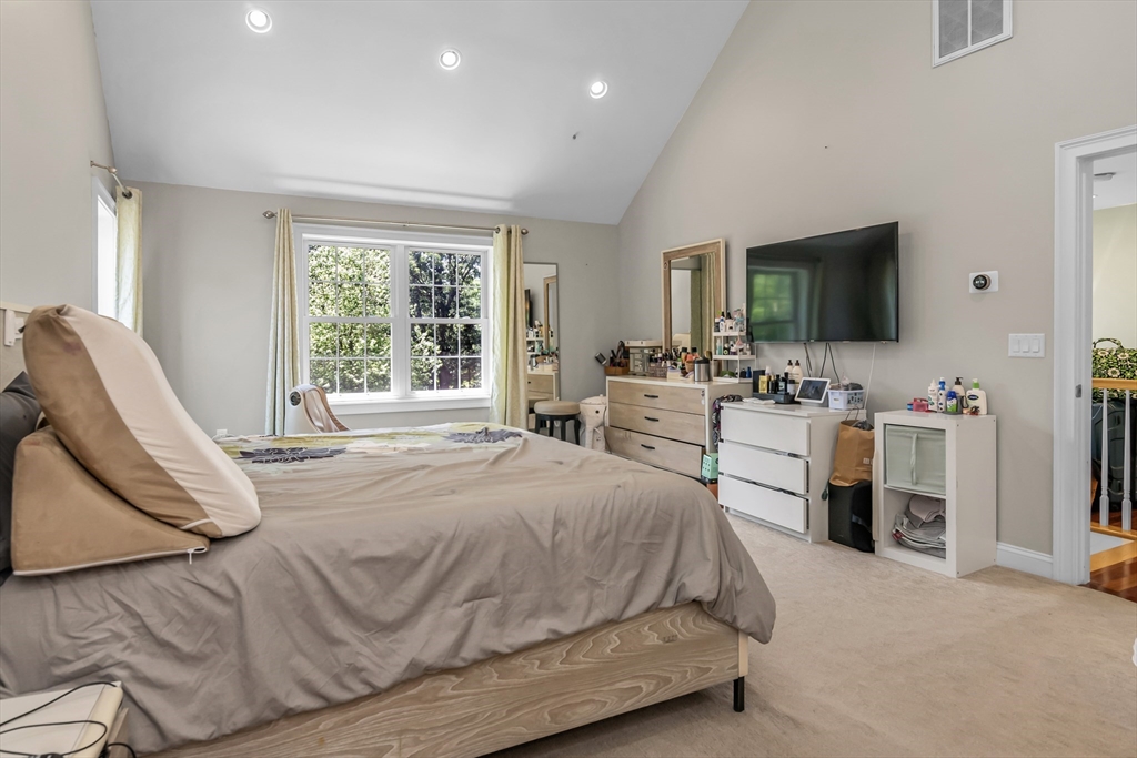 322 Nashua Rd, Billerica