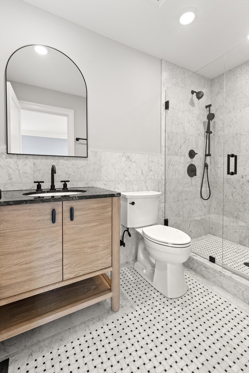 1 Jewett St, Rockport