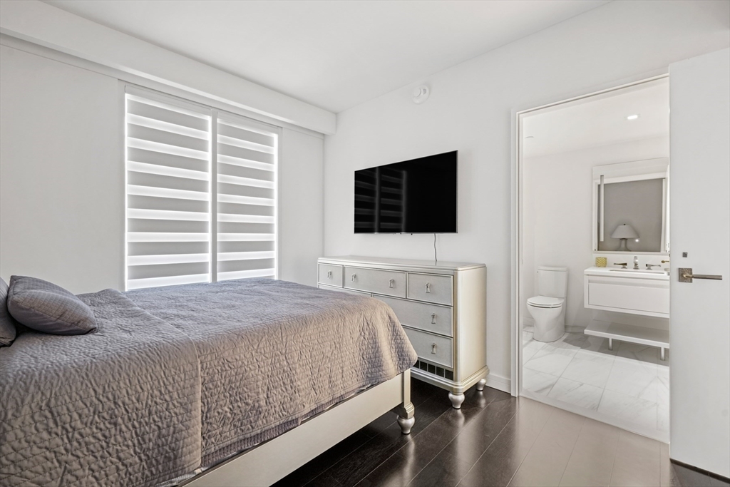 150 Seaport Blvd, Seaport District