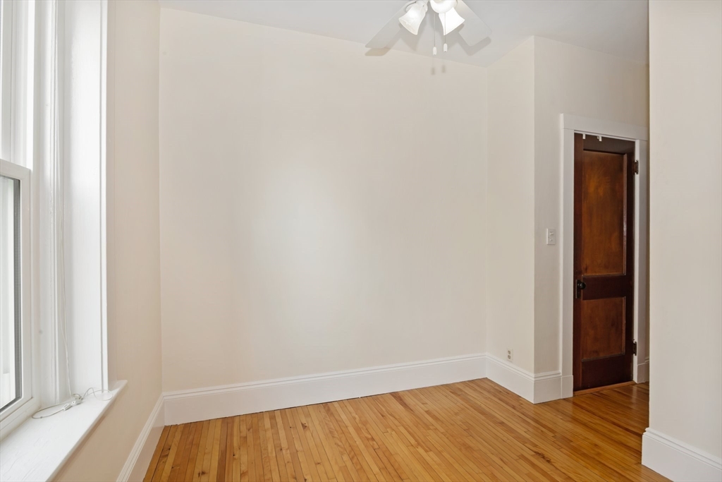 48 Kilsyth Rd, Salisbury Road - Corey Farm