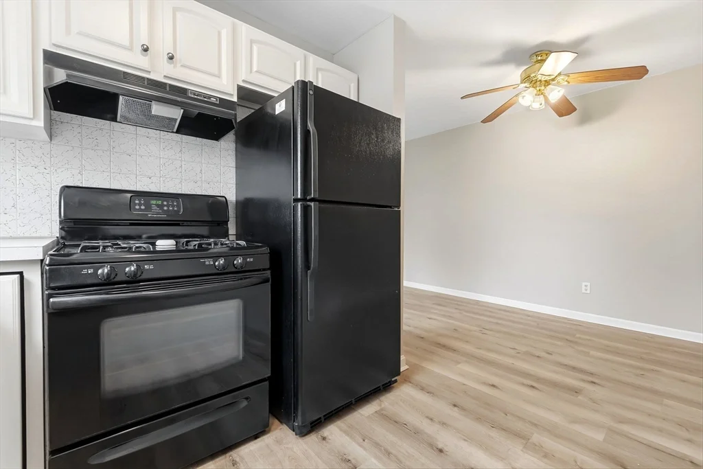 6 Venice St, Danvers