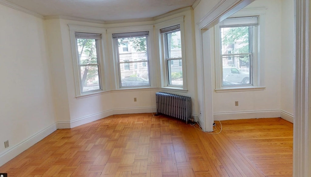 20 Queensberry St, Boston