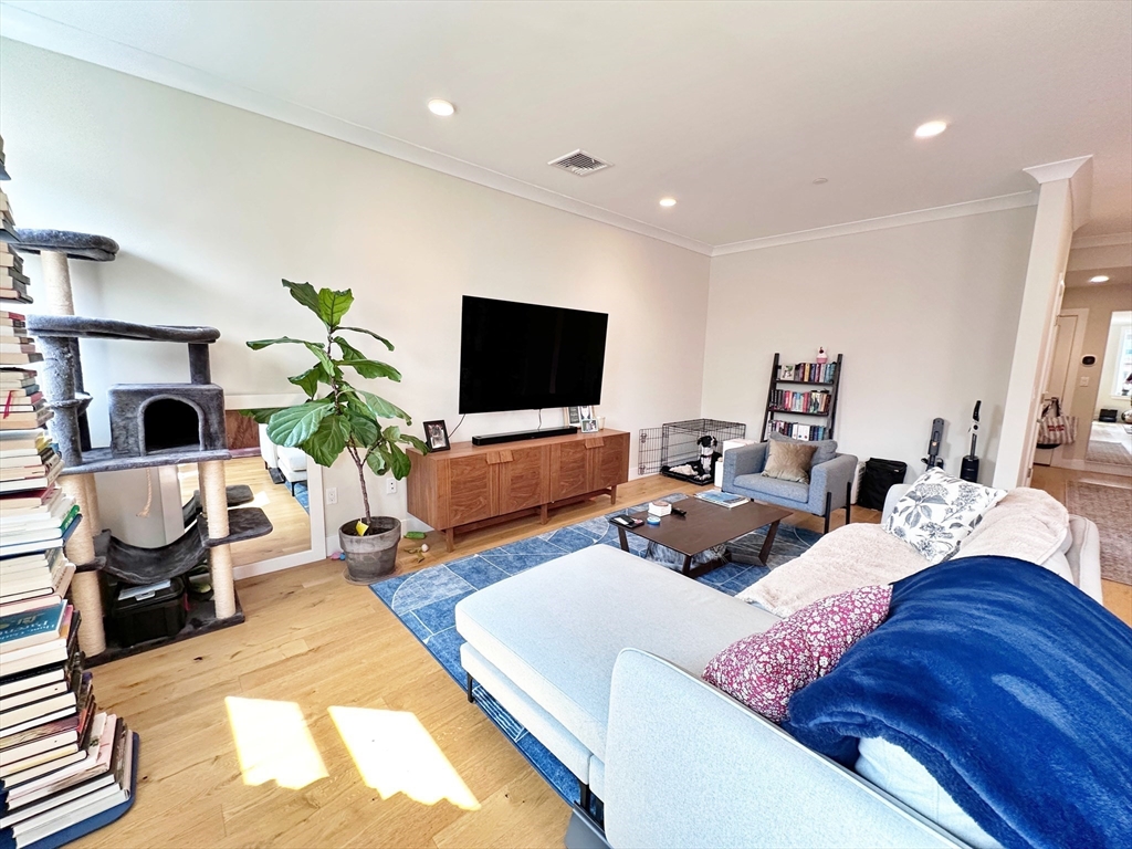 31 Orleans St, East Boston