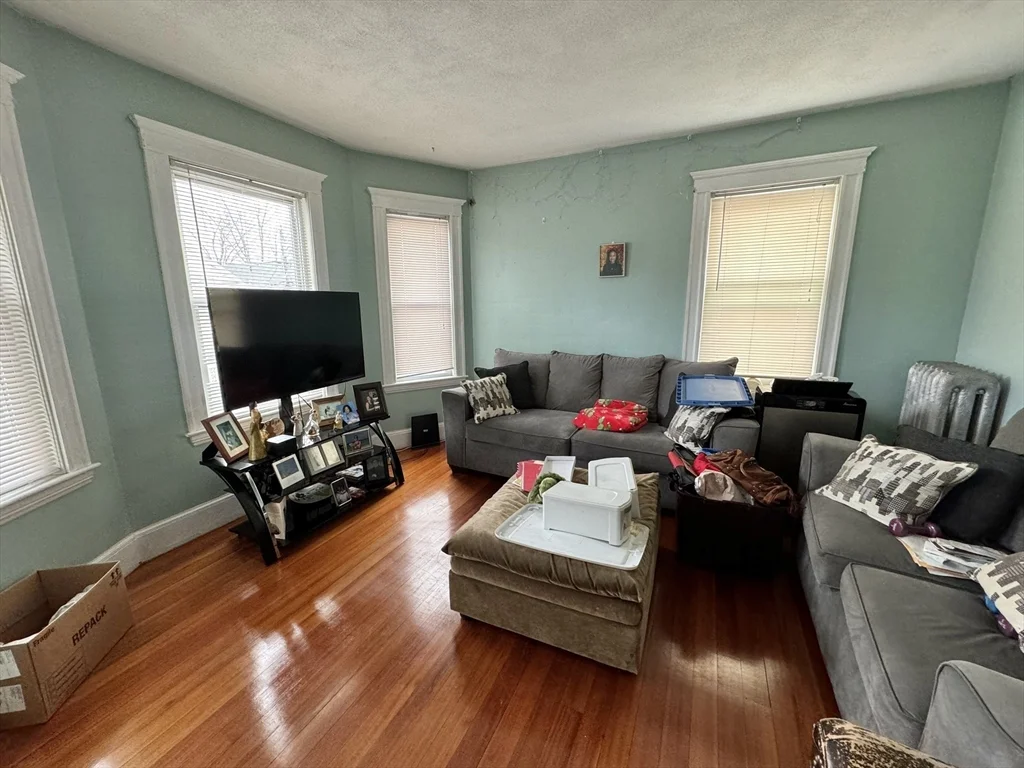 24 Olcott St, Watertown