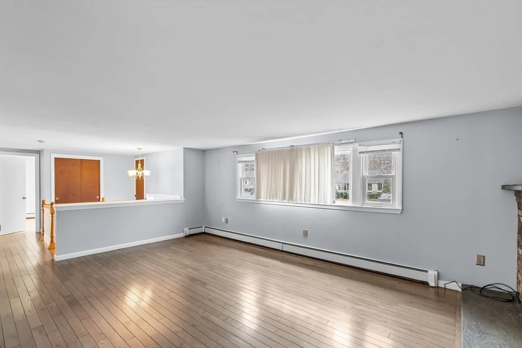 323 Flagg St, Bridgewater