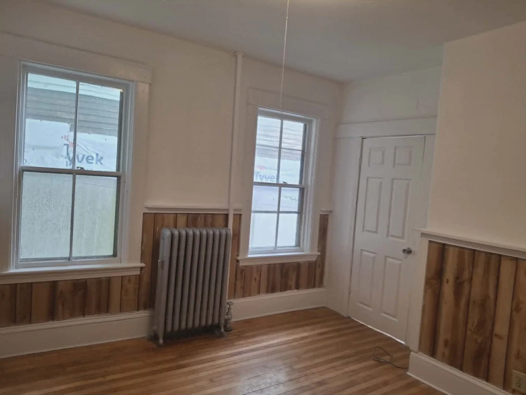 20 Temple St, Fitchburg
