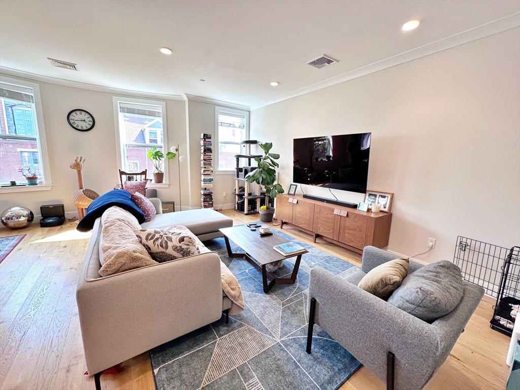 31 Orleans St, East Boston