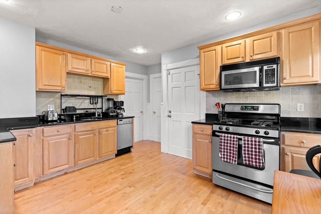 64 Grant St, Somerville