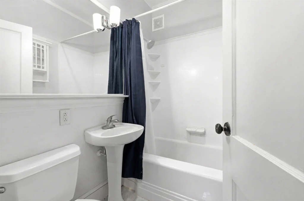 73 Parkman St, Coolidge Corner