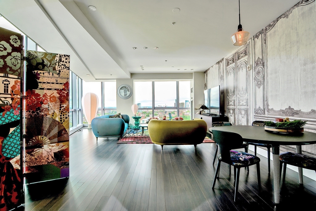 110 Stuart St, Back Bay