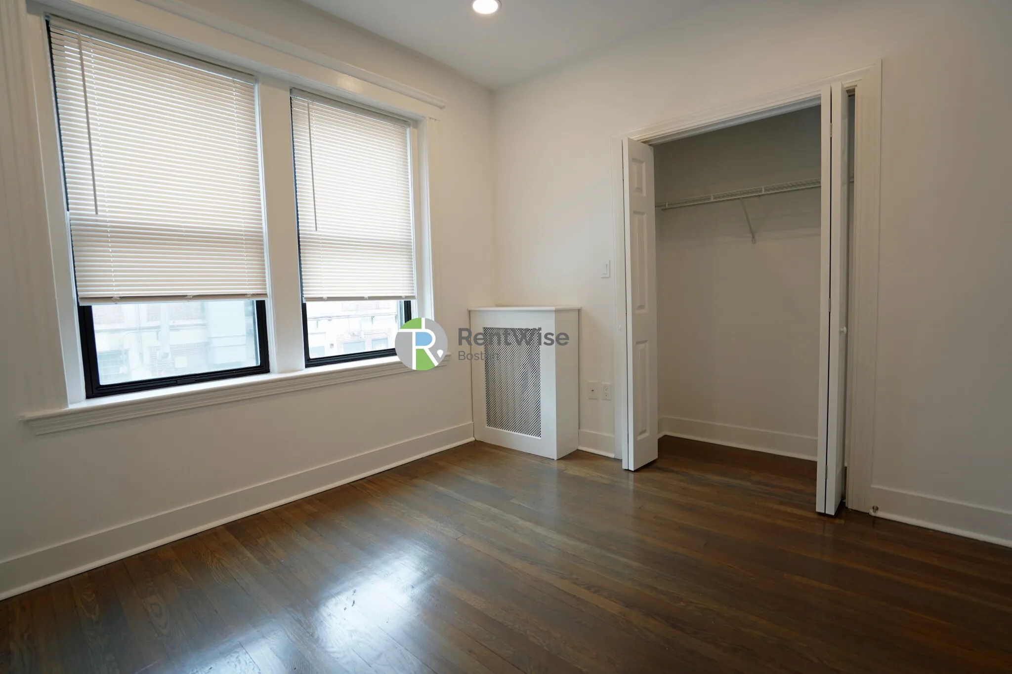 11 Peterborough St, Fenway