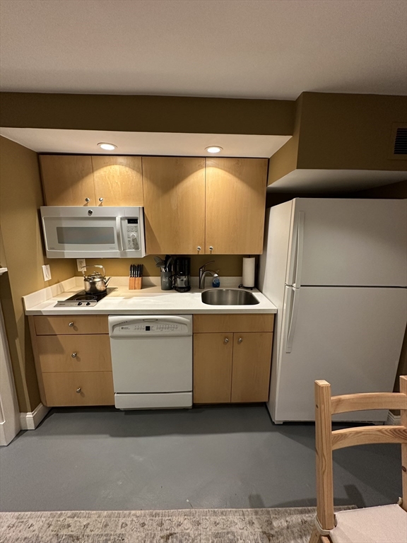 25 Westfield Rd, Newton