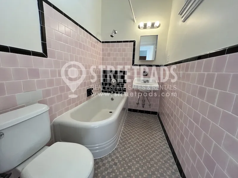 2 Ware St, Mid-Cambridge