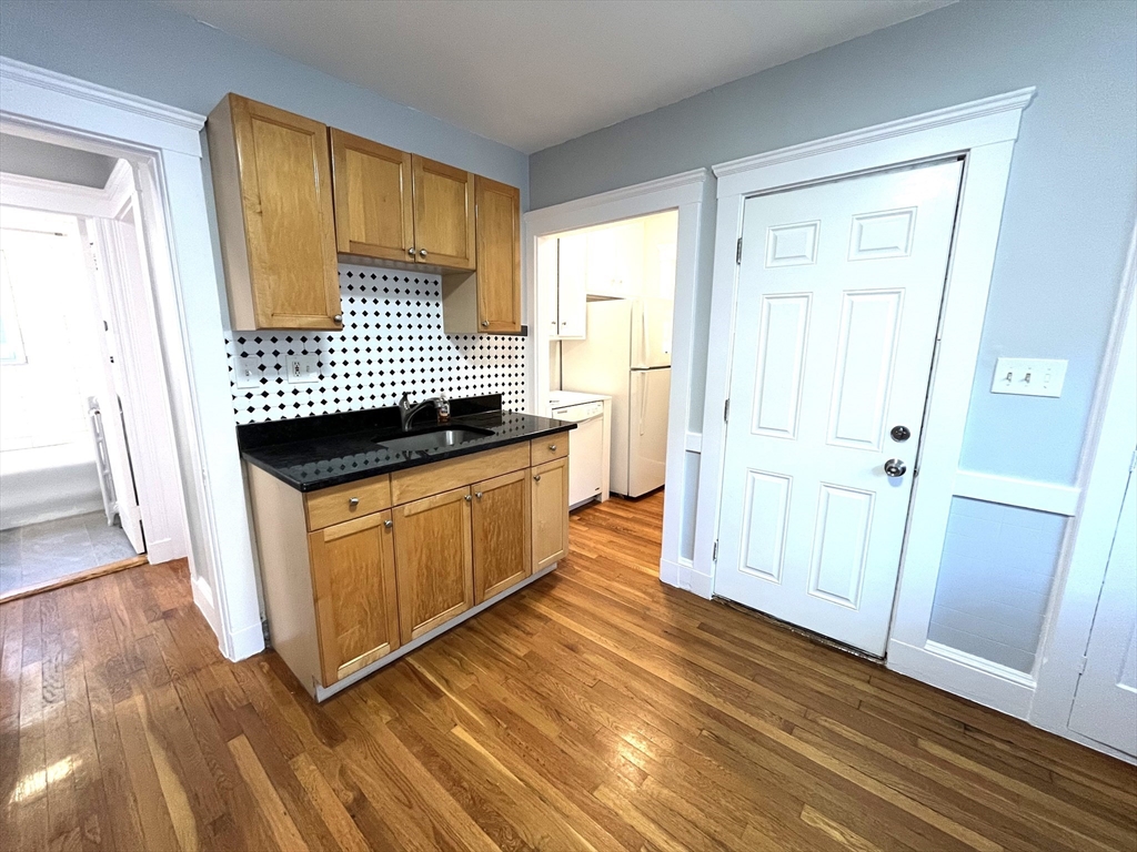 130 Grove St, West Roxbury