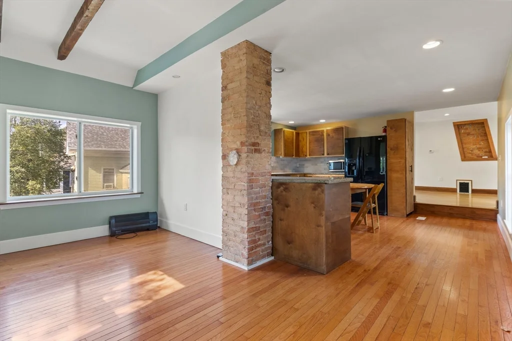 16 Edwin St, Brookline