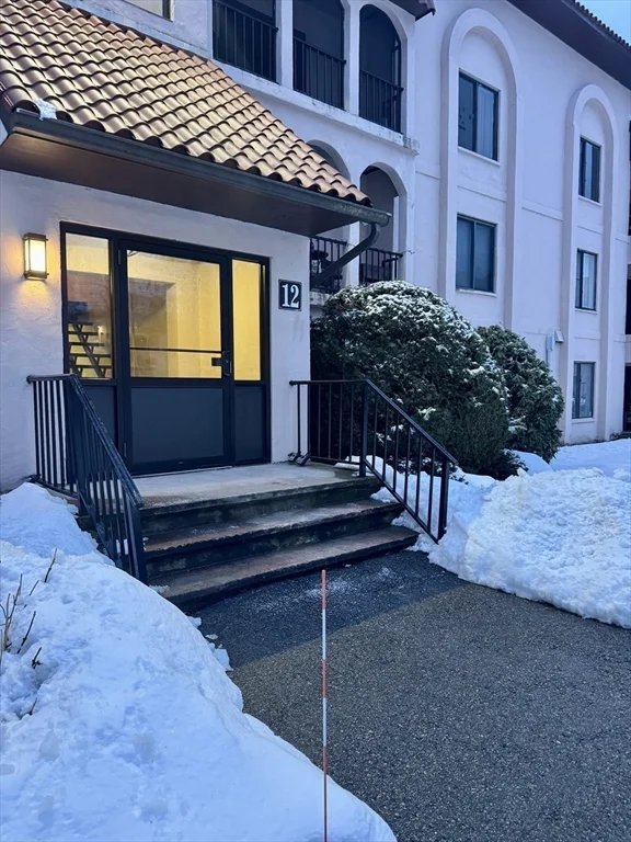 685 Oak St, Brockton