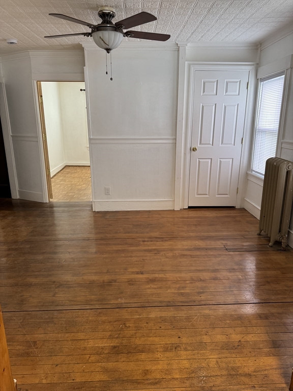 49 Green St, Zip 01830