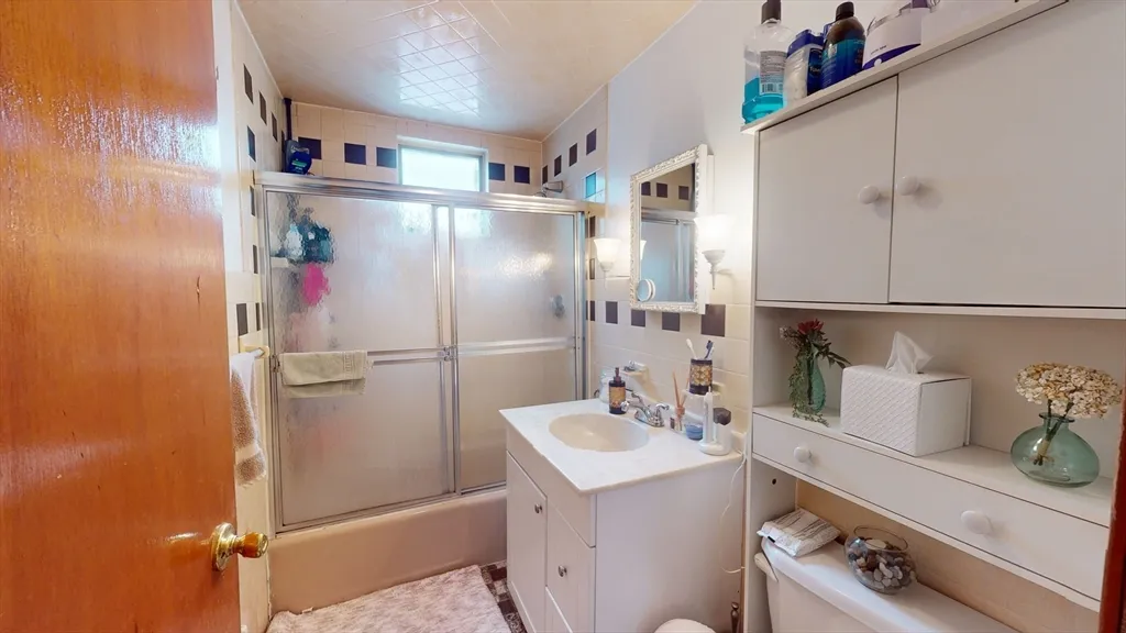 8 Wareham St, South Medford