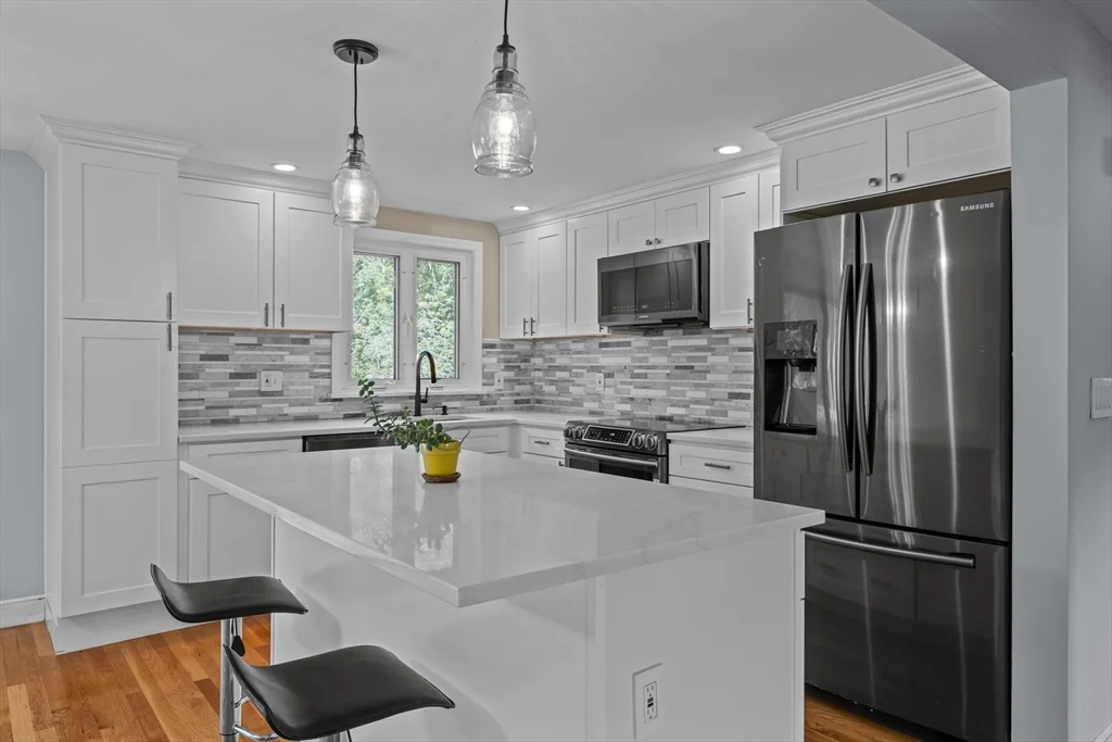 330 Swains Pond Ave, Melrose