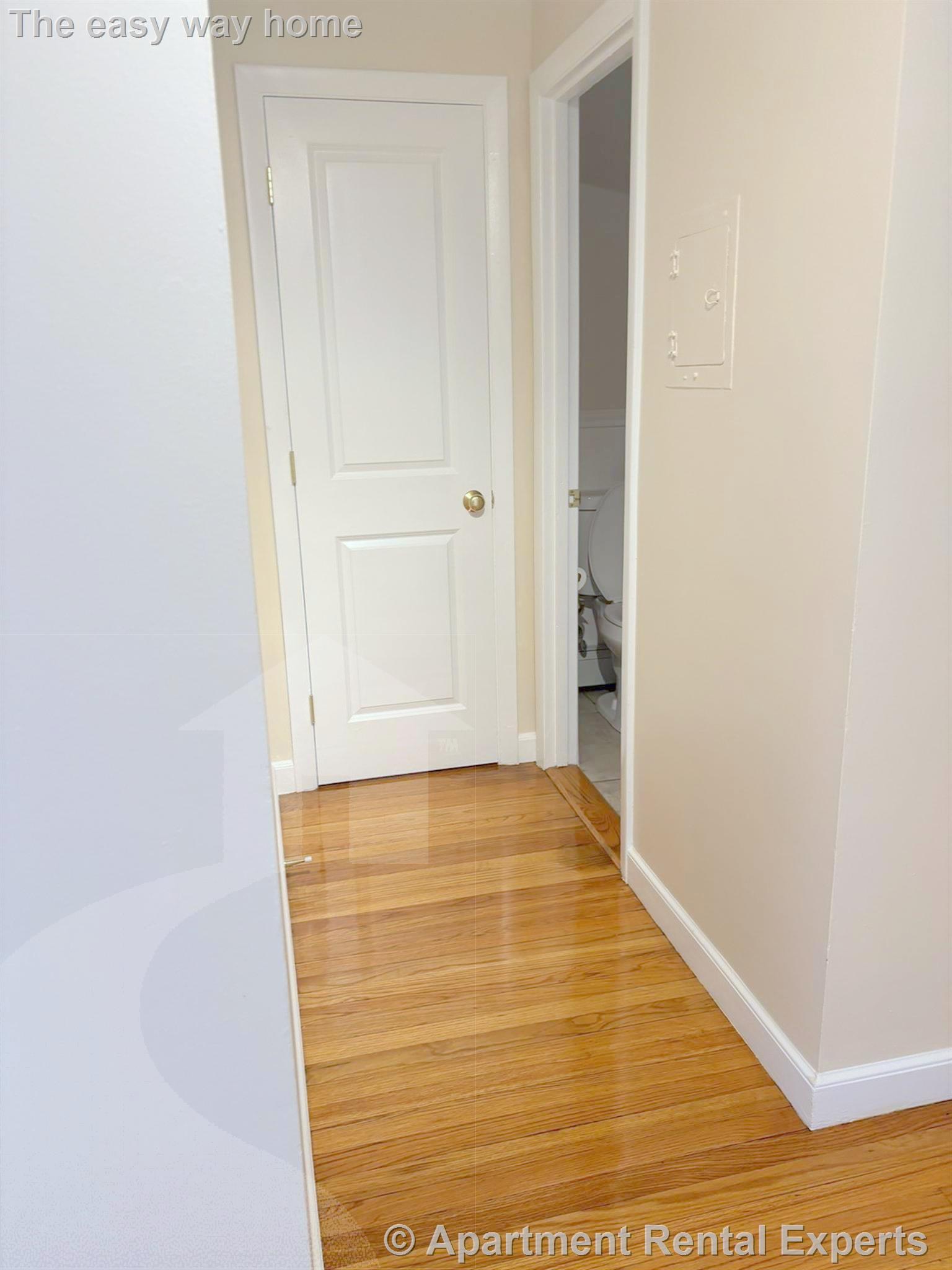 215 Massachusetts Ave, Arlington Center