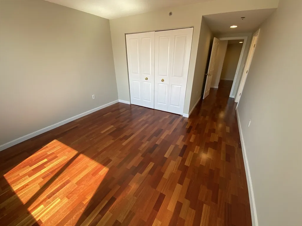 8 Museum Way, East Cambridge